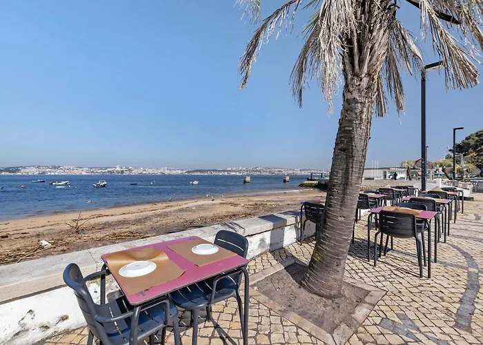 Feriehus Riverside Nature *